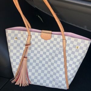 White & pink Louis Vuitton PROPRIANO bag